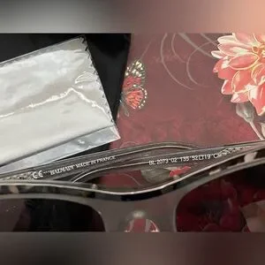 BALMAIN Sunglasses with Box, Dusty, Cleaning Cloth & Case GORGEOUS! Balmain | Accessories | Balmain Sunglasses With Box Dusty  main image 4